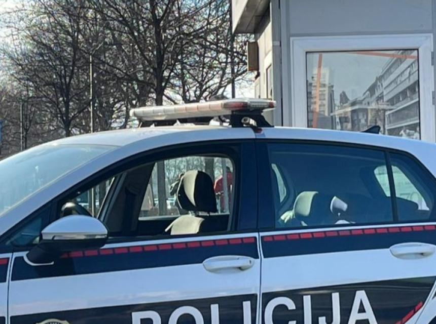 policija