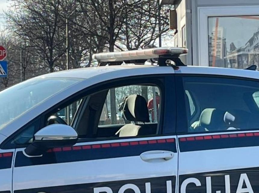 policija