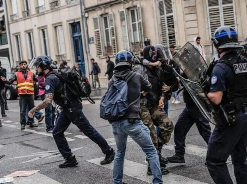 Protesti