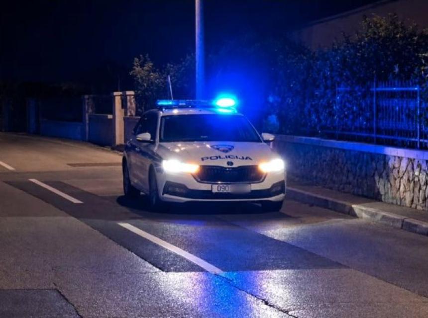 policija