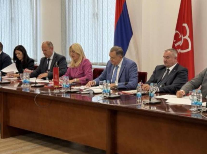 SNSD zove opoziciju u "vladu nacionalnog jedinstva", pozivaju na blokadu državnih institucija